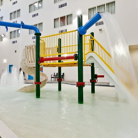 Holiday Inn Lethbridge By Ihg Exterior photo