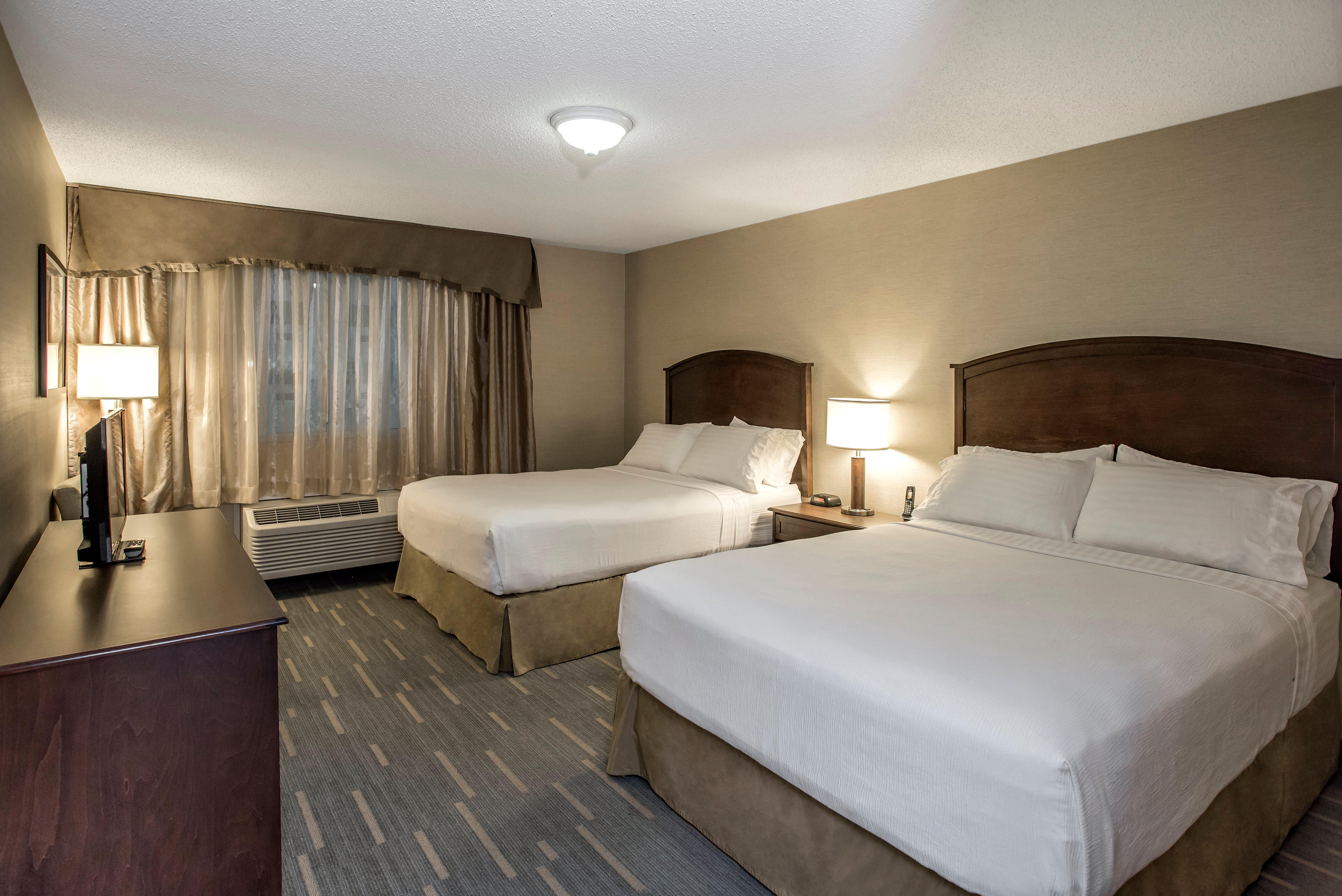 Holiday Inn Lethbridge By Ihg Exterior photo