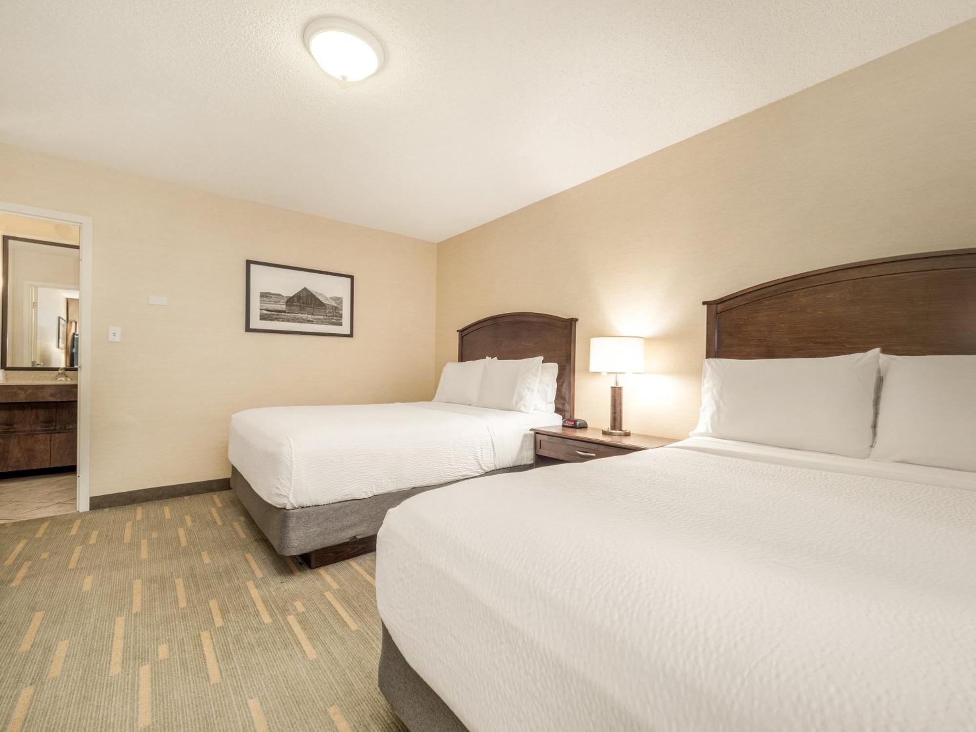 Holiday Inn Lethbridge By Ihg Exterior photo